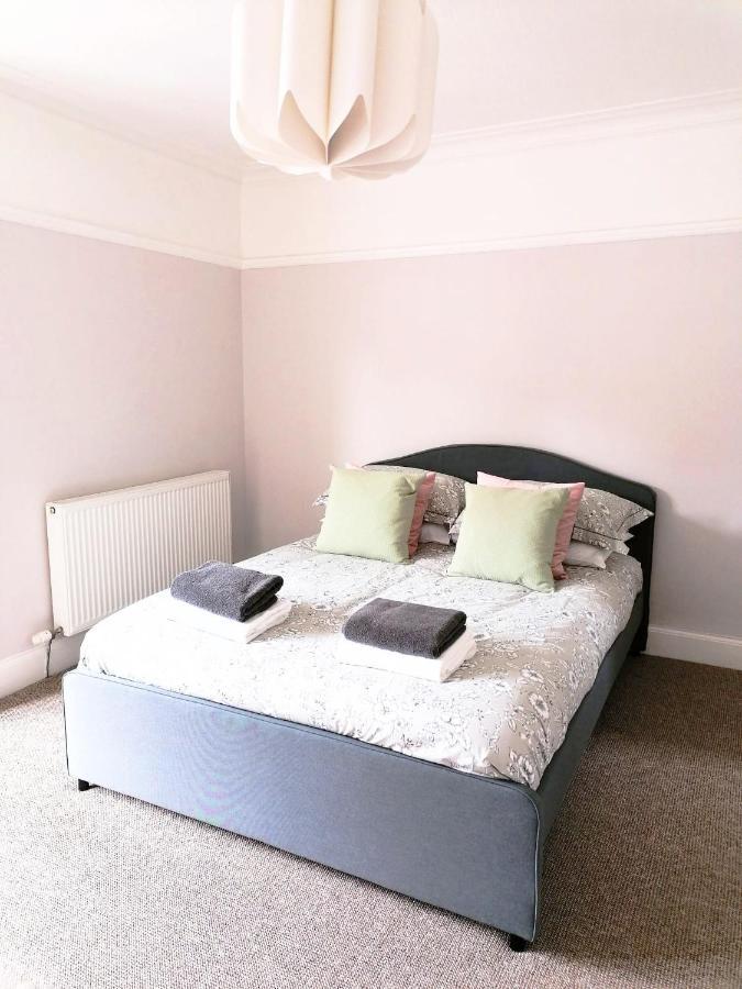 Sunset House - Whitby Townhouse Near The Sea Sleeps 8 Villa ภายนอก รูปภาพ