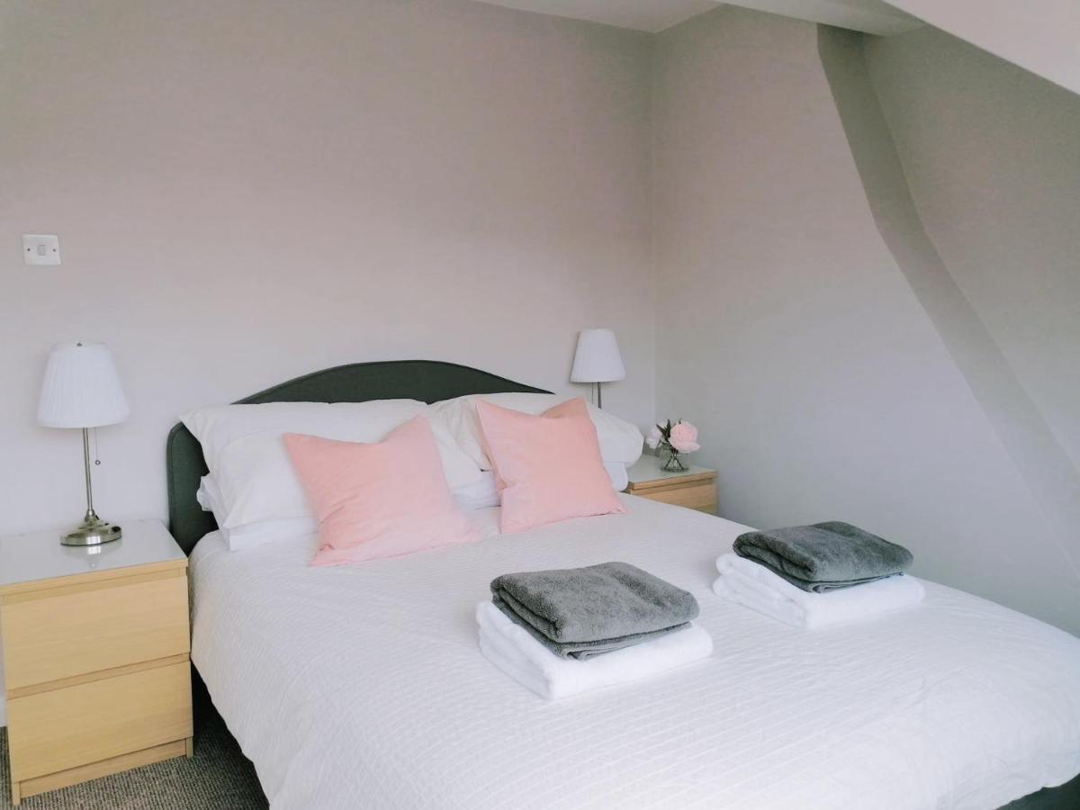 Sunset House - Whitby Townhouse Near The Sea Sleeps 8 Villa ภายนอก รูปภาพ