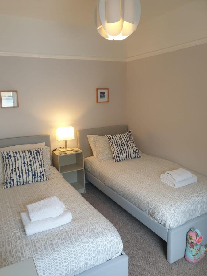 Sunset House - Whitby Townhouse Near The Sea Sleeps 8 Villa ภายนอก รูปภาพ