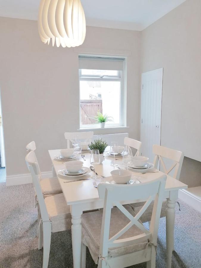 Sunset House - Whitby Townhouse Near The Sea Sleeps 8 Villa ภายนอก รูปภาพ